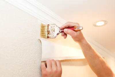 Pose de papier peint à l'Étang-Vergy — revêtements muraux et toiles de verre